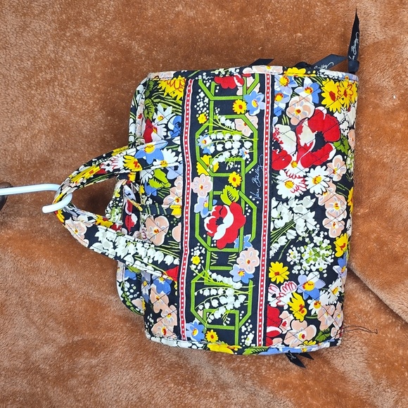 Vera Bradley Handbags - Vera Bradley Hanging Quilted Folding Travel Cosmetic Bag Organizer POPPY FIELDS